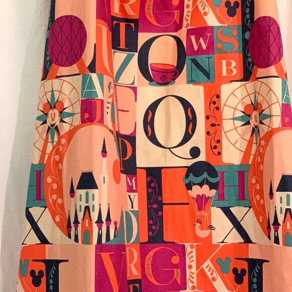 Disney Parks Apron ABC Theme Park Icons Letters Castle Kitchen Cooking New - Picture 3 of 4